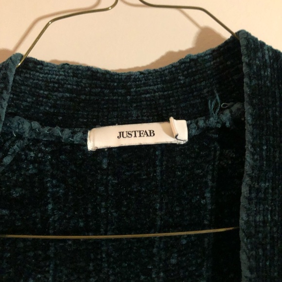 Emerald Green Just Fab Cardigan - Picture 2 of 2